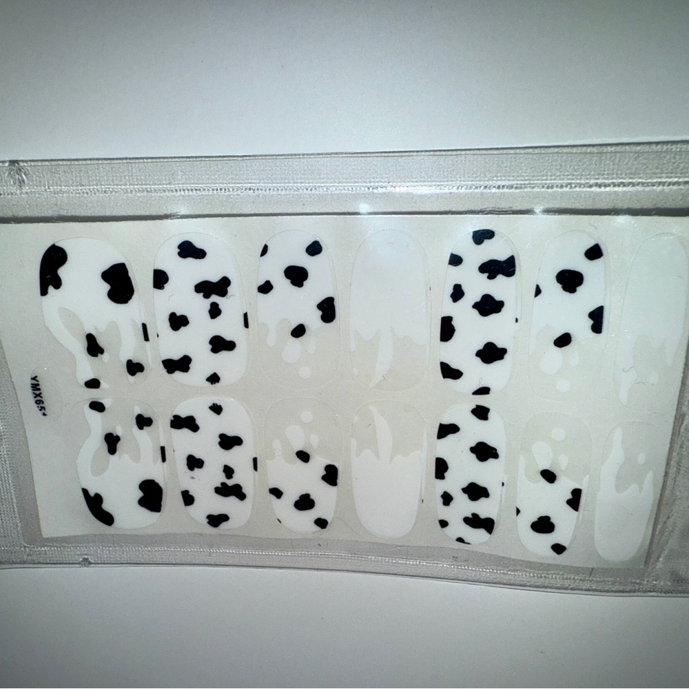 Black and White Cow Print Nail Wraps